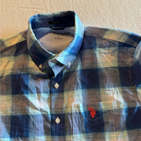 U.S. ASSN Boys Blue Plaid Shirt Size Small - Picture 3 of 5